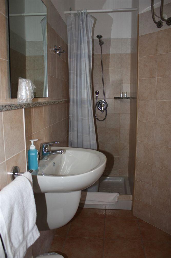 Hotel Alguer Extérieur photo