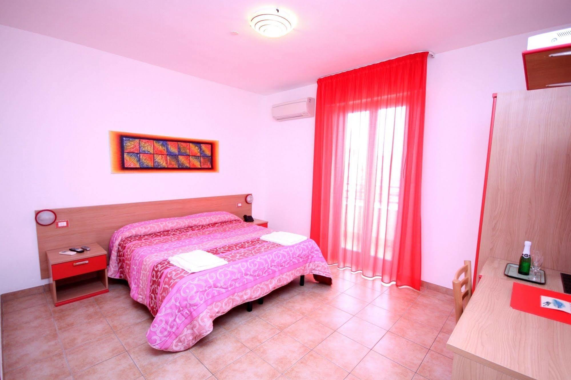 Hotel Alguer Extérieur photo