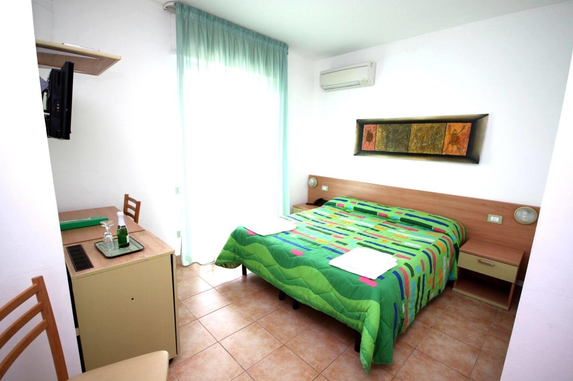 Hotel Alguer Extérieur photo