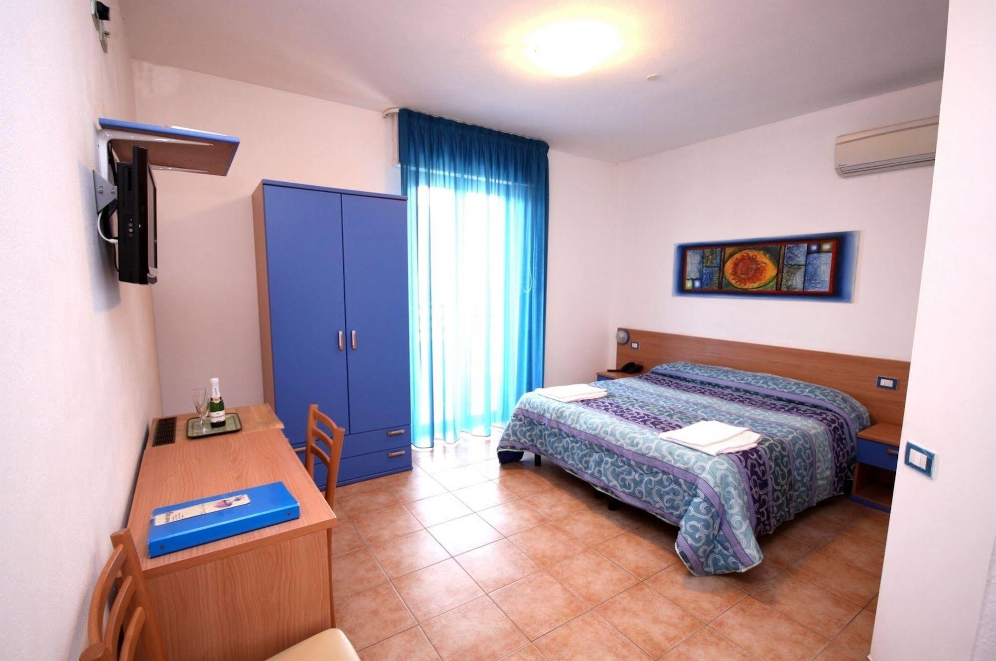 Hotel Alguer Extérieur photo