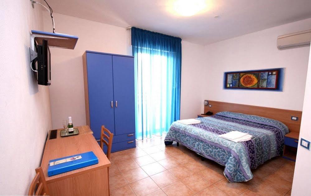 Hotel Alguer Extérieur photo