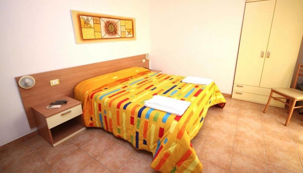 Hotel Alguer Extérieur photo